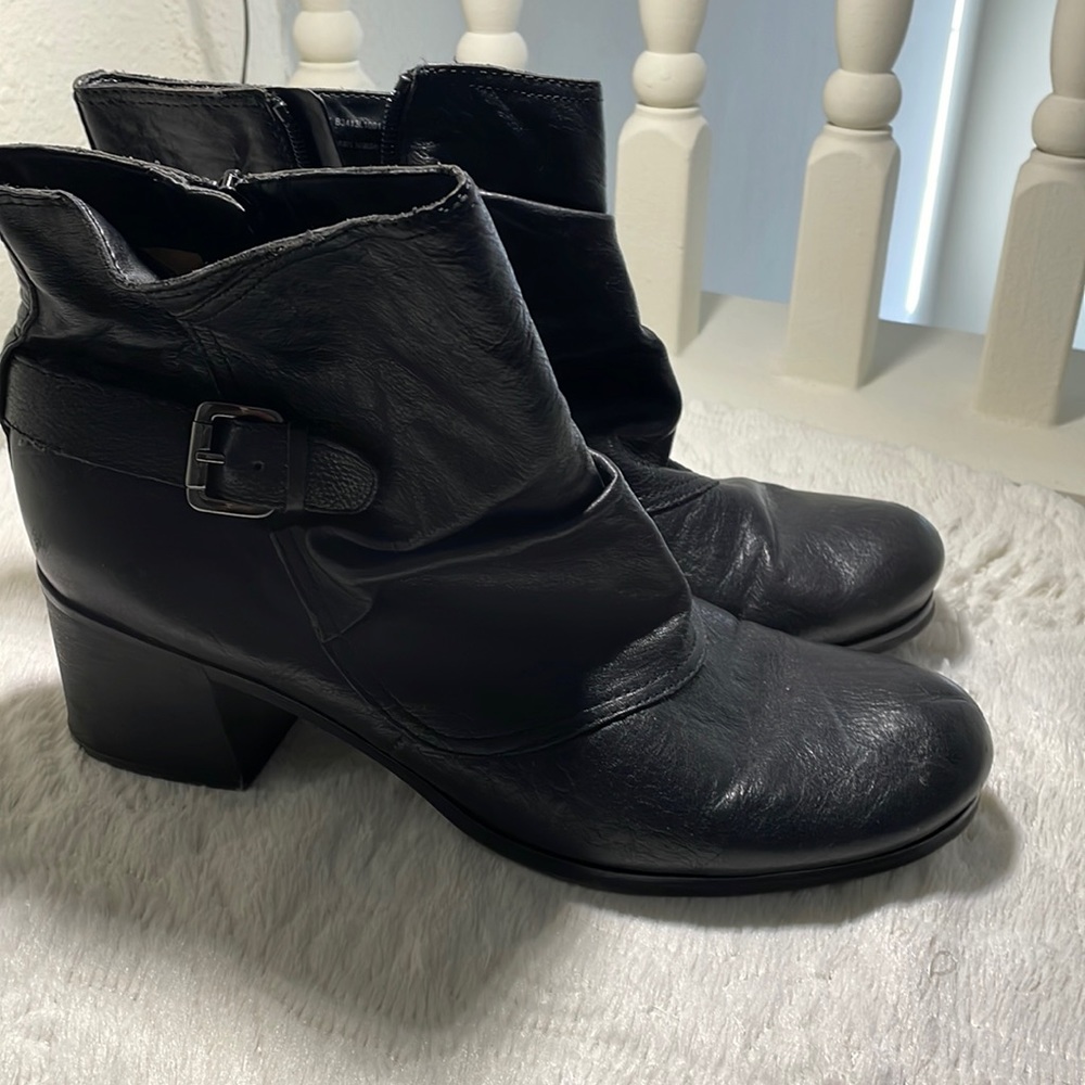 Black leather boots 👢